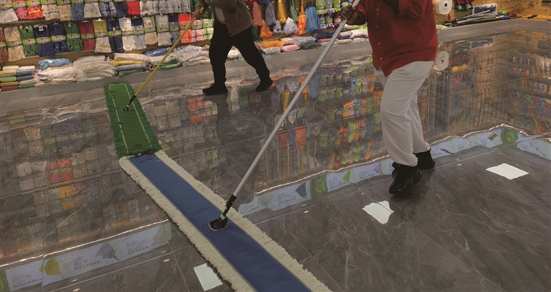 Mopp in NBA-Größe für Basketballplätze